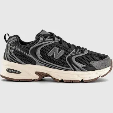 New Balance 530 Trainers Black