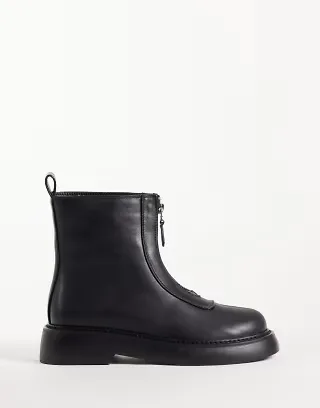 RAID Bernice front zip chelsea boots in black