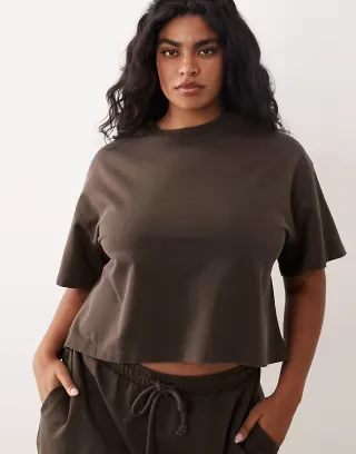 Noisy May Curve short sleeve jersey tee in washed brown - part of a set