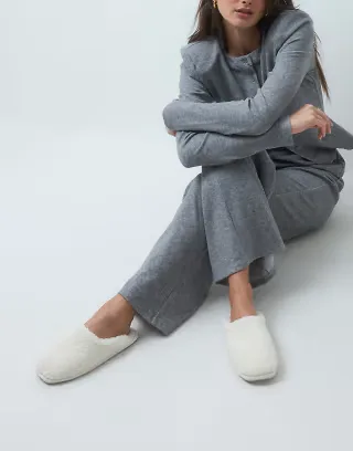 ASOS DESIGN Zaria closed toe slippers in cream teddy