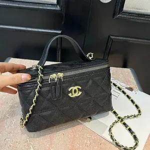 Designer Luxury Women's New Handheld Makeup Box Bag Single Shoulder Cross Shoulder Diamond Grid Chain Handheld Bag White