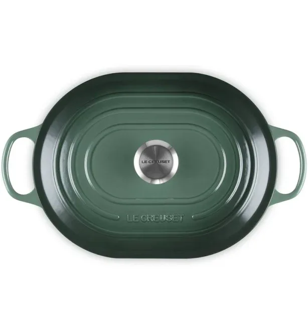 Le Creuset Signature Oval Dutch Oven