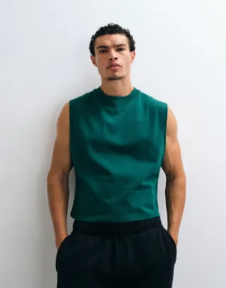4505 cotton cropped lifting tank with quick dry finish in court green