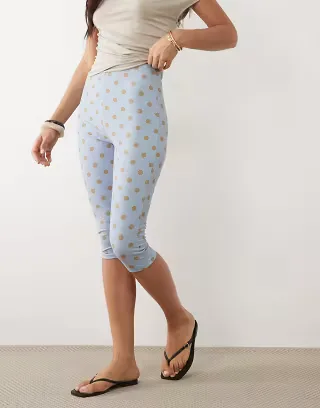 ASOS DESIGN jersey capri leggings in light blue polka dot