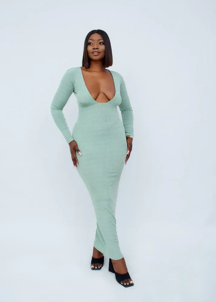 RIBBED PLUNGE NECK LONGSLEEVE MAXI DRESS