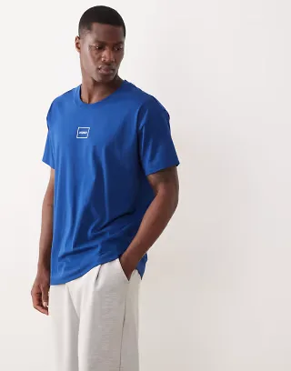 HUGO Red cotton T-shirt with logo in dark blue