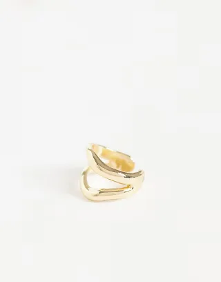 DesignB London molten ear cuff in gold