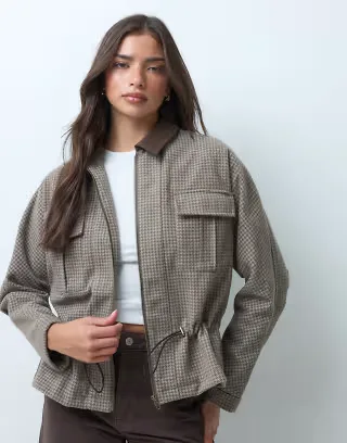 Motel yuargo adjustable cinch waist zip through houndstooth jacket in brown