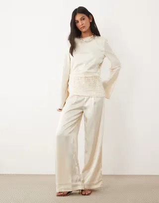 JW PEI satin mix and match set in cream