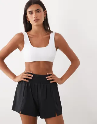 4505 soft touch scoop neck medium support sports bra with removable padding in white