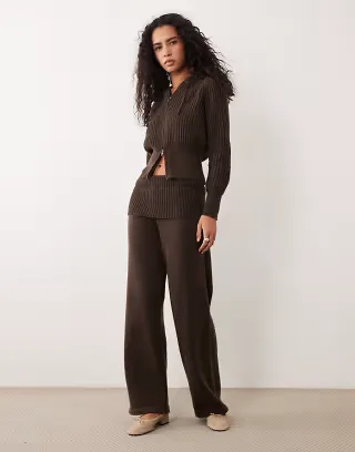 Aria Cove high waisted fine knit wide leg pants set in chocolate