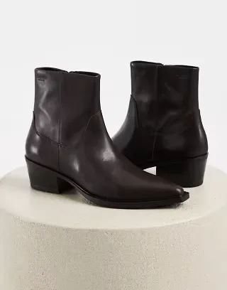 Vagabond Shoemaker Kelsey leather western ankle boots in chocolate