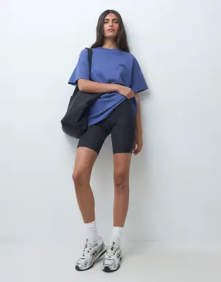 4505 Icon heavyweight cotton oversized t-shirt with quick dry finish in washed blue