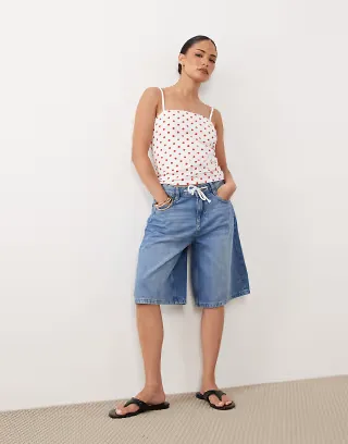 Nobody's Child Petite Sutton denim drawstring jorts in blue