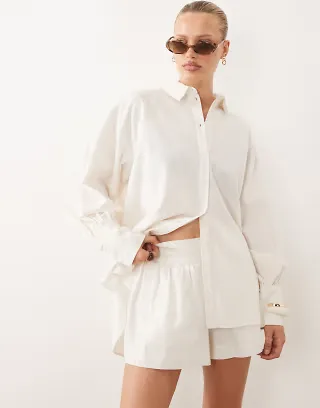 ASOS DESIGN linen look pull on shorts in off white