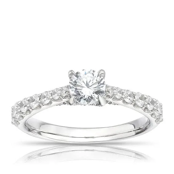 Engagement Ring Platinum Round Cut Four Claw Solitaire 1ct Diamond Ring