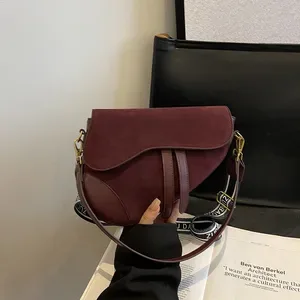 designer luxury Niche design women's bag 2026 new vintage versatile single-shoulder underarm high-end crossbody saddle b