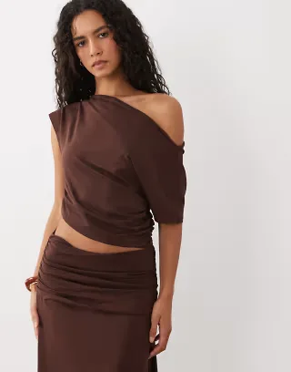 ASOS DESIGN floaty off shoulder with cinched waist top in chocolate - part of a set