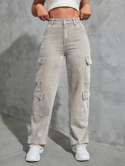 Women's Regular Fit Tapered Denim Cargo Pants