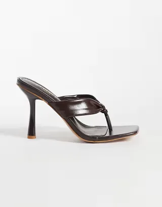 Simmi London Santo Wide Fit toe post heeled sandals in chocolate