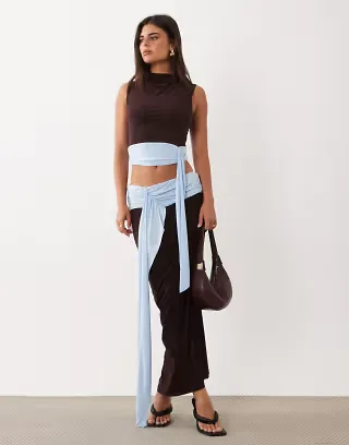 Missyempire slinky high neck color block draped waist detail top and maxi skirt set in chocolate & blue
