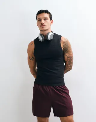 4505 Icon 5 inch quick dry training shorts with zip pockets in maroon