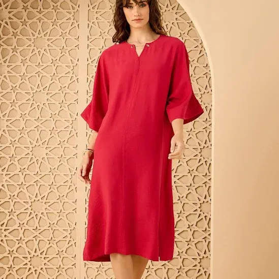 Chain Accent Kaftan Midi Dress