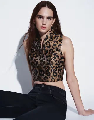 ASOS DESIGN Tailored crop top in metallic leopard