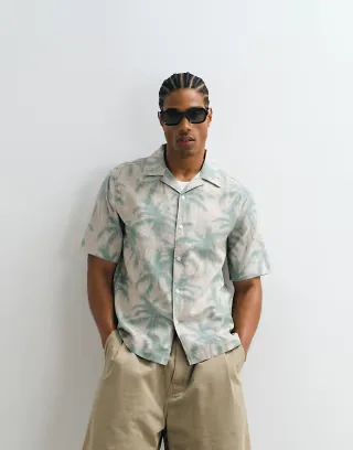 ONLY & SONS regular fit shirt with linen in light green palm print