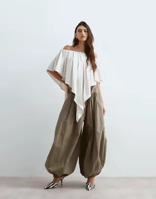 ARRANGE waist seam balloon leg pants in khaki