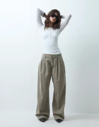 ASOS DESIGN pleated front horseshoe jeans in cookie