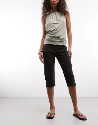 Daisy Street low rise capris in black