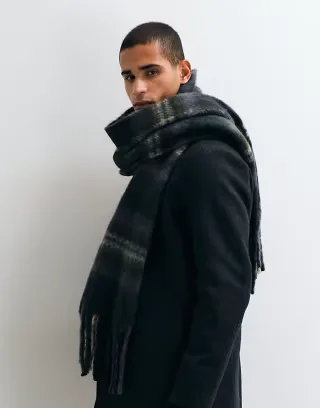 Jack & Jones chunky wool look scarf in blue plaid
