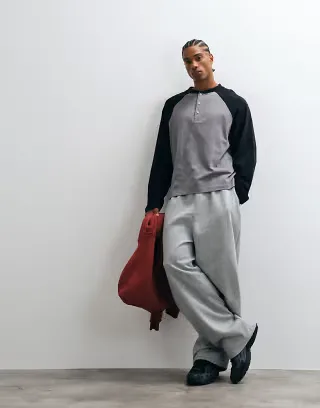 COLLUSION ls raglan henley in gray + navy