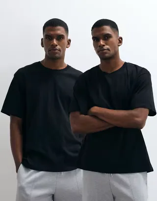 Jack & Jones 2 pack loose fit t-shirts in black