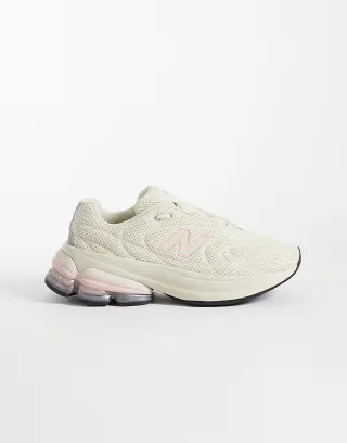New Balance 5030 sneakers in white and pink