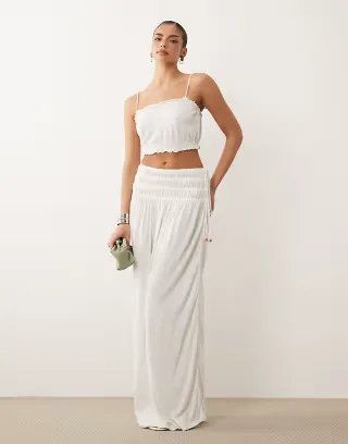 ASOS DESIGN crinkle set in white