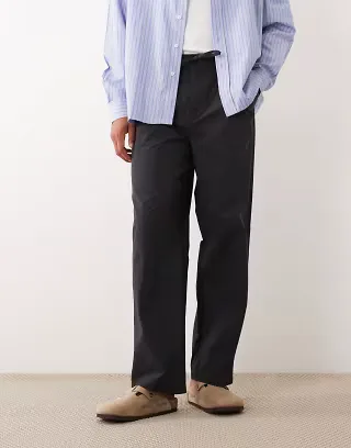 ASOS DESIGN loose elasticated trouser with pleat in black