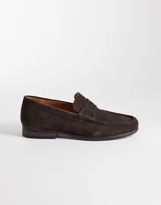schuh Rico loafers in choc suede