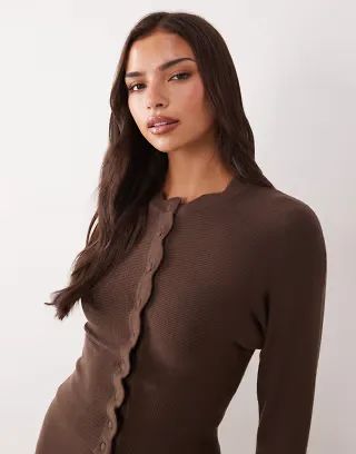 Aria Cove fine knit scallop neck button through cardigan set in chocolate