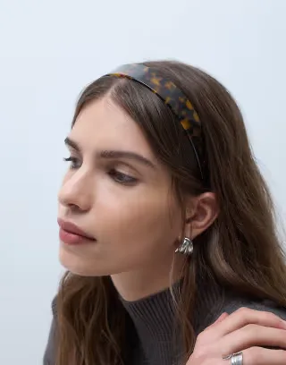 ASOS DESIGN 90s headband in brown tortoise shell