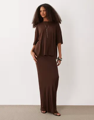 SNDYS fine knit drop shoulder T-shirt and maxi skirt set in chocolate