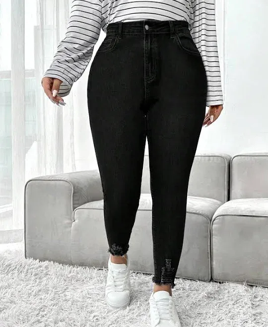 Plus Size Plain Front Button Pocket Casual Denim Jeans