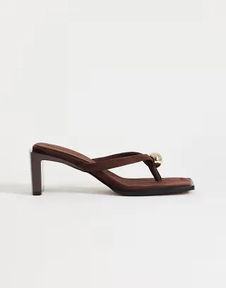 Topshop Nadeem mid-height heeled toe flip flops with hardware in chocolate