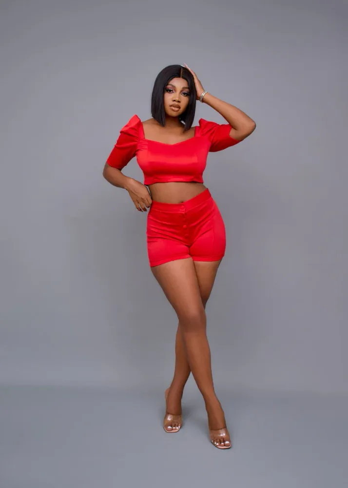 PUFF SHORT SLEEVE CROP TOP AND SHORT