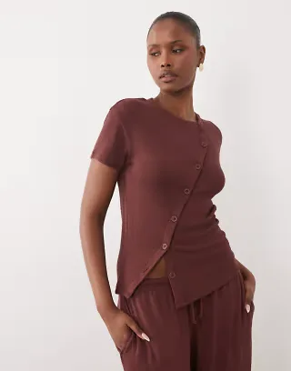 ASOS DESIGN textured knit asymmetric button up t-shirt in chocolate - part of a set