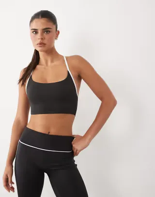 4505 active light support sports bra with piping and removable padding in black