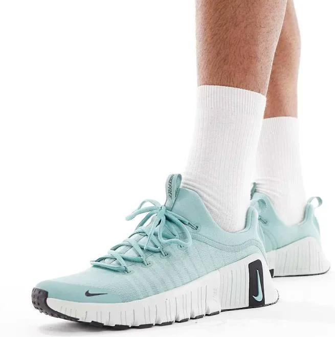 Nike Training Free Metcon 6 sneakers in blue