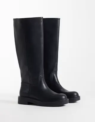 ASOS DESIGN Cerys chunky pull on riding knee boots in black