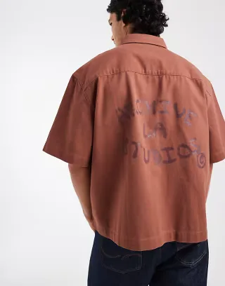 ASOS DESIGN boxy oversized half sleeve twill shirt with back print in brown